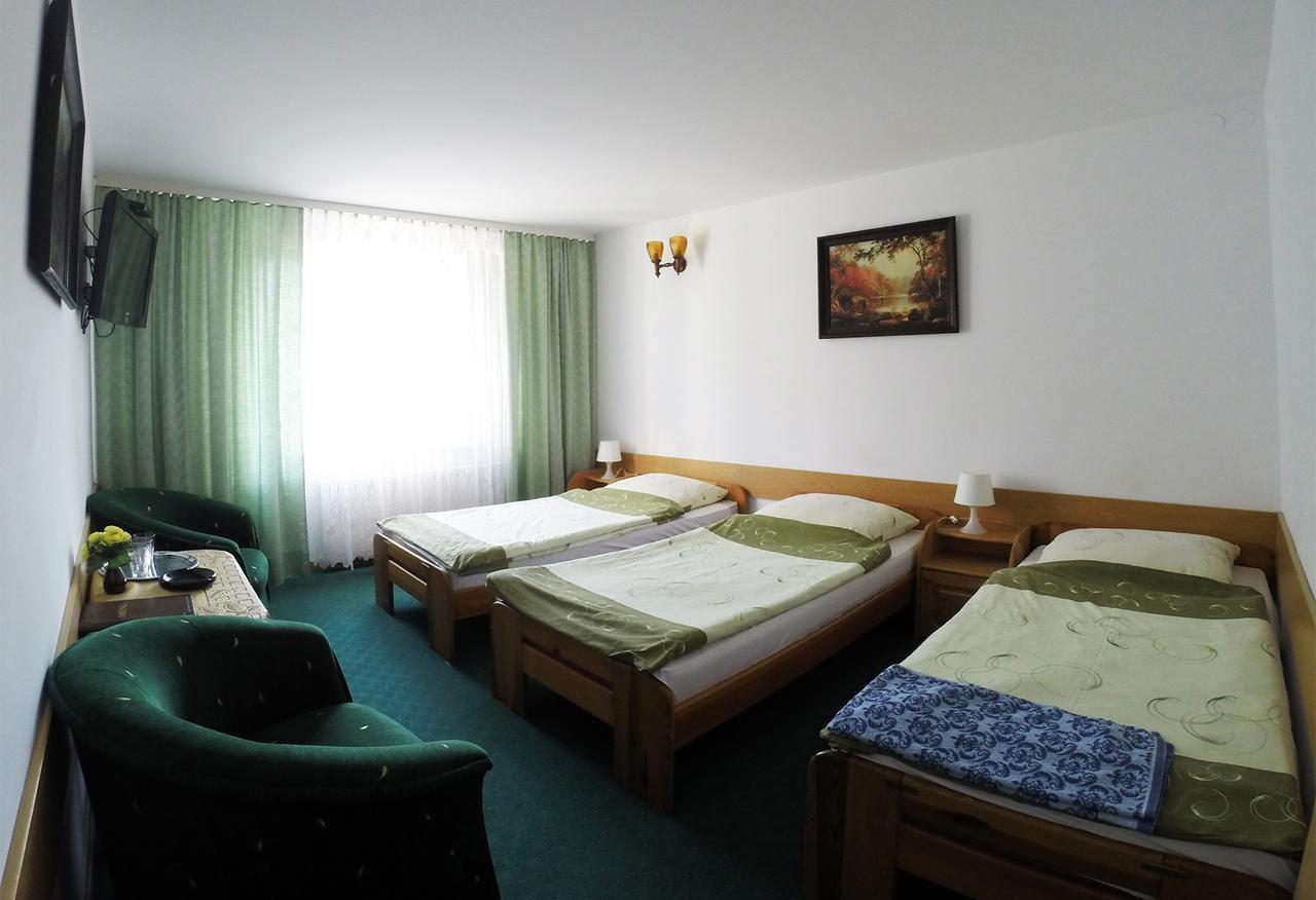 Hotel Kot Siestrzen Exterior photo